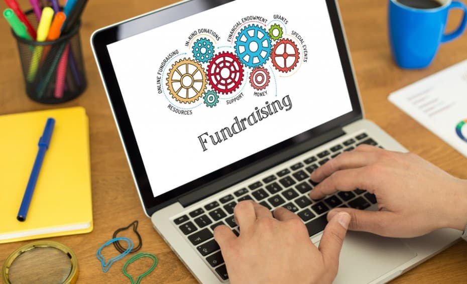 How the Internet Has Changed Charity and How We Donate Money